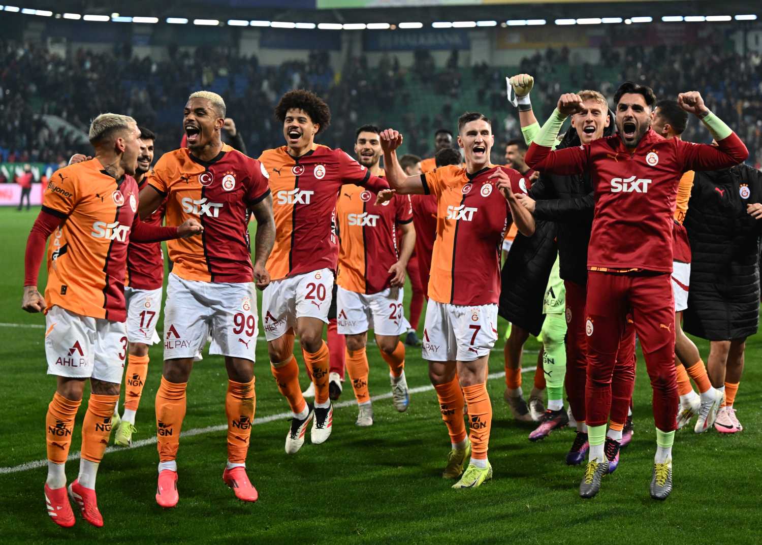 Galatasaray’a Kongolu dinamo! Okan Buruk transferini çok istiyor