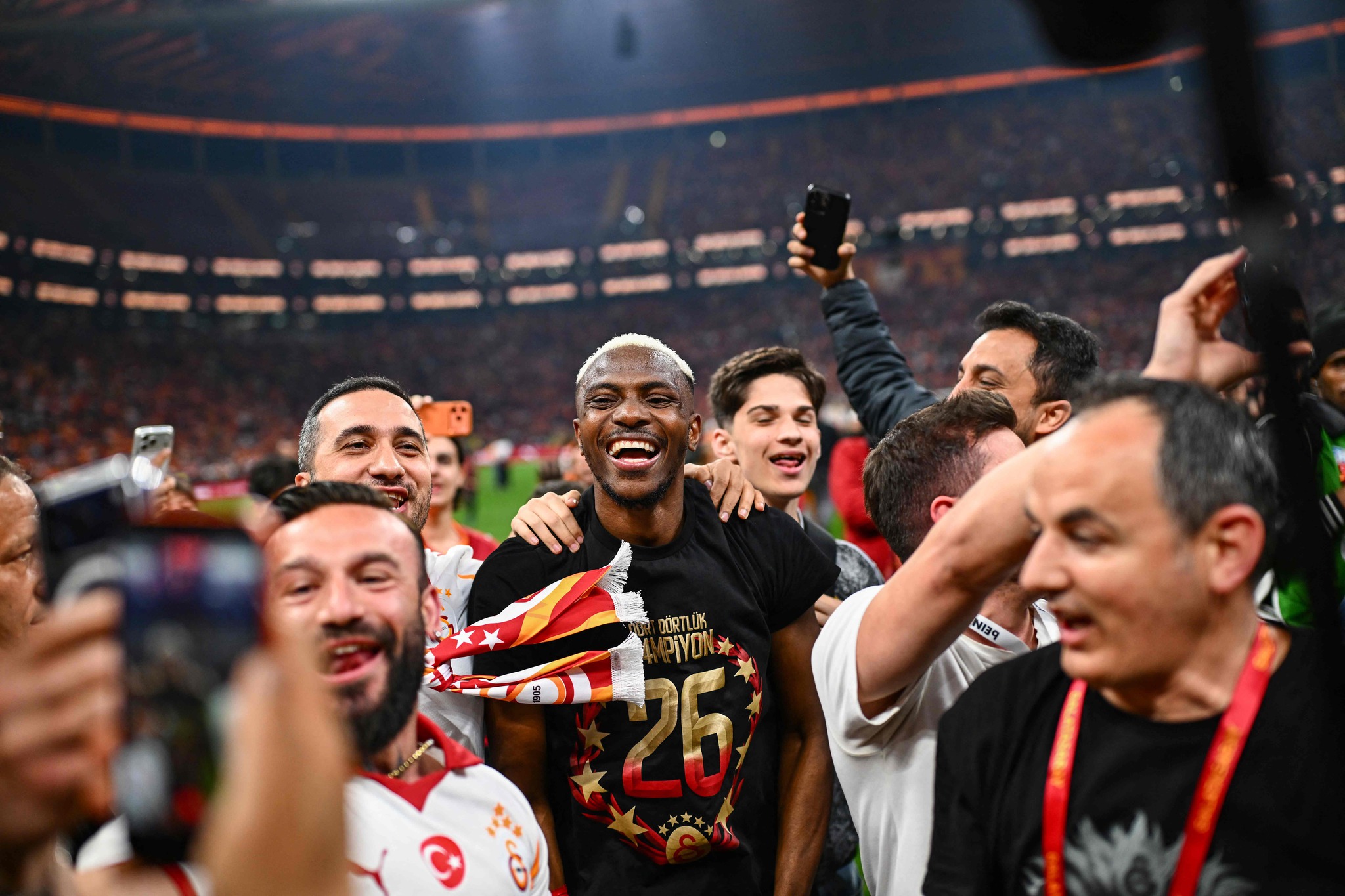Victor Osimhen: Galatasaray rakibe cehennem, bize cennet