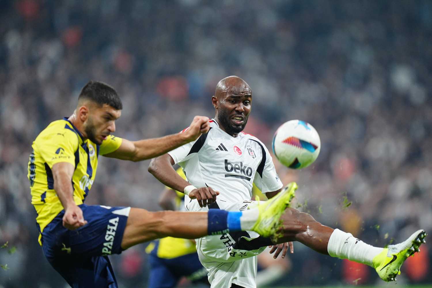 FENERBAHÇE TRANSFER HABERİ: Oğuz Aydın’a  sürpriz talip! Yeni adresi...