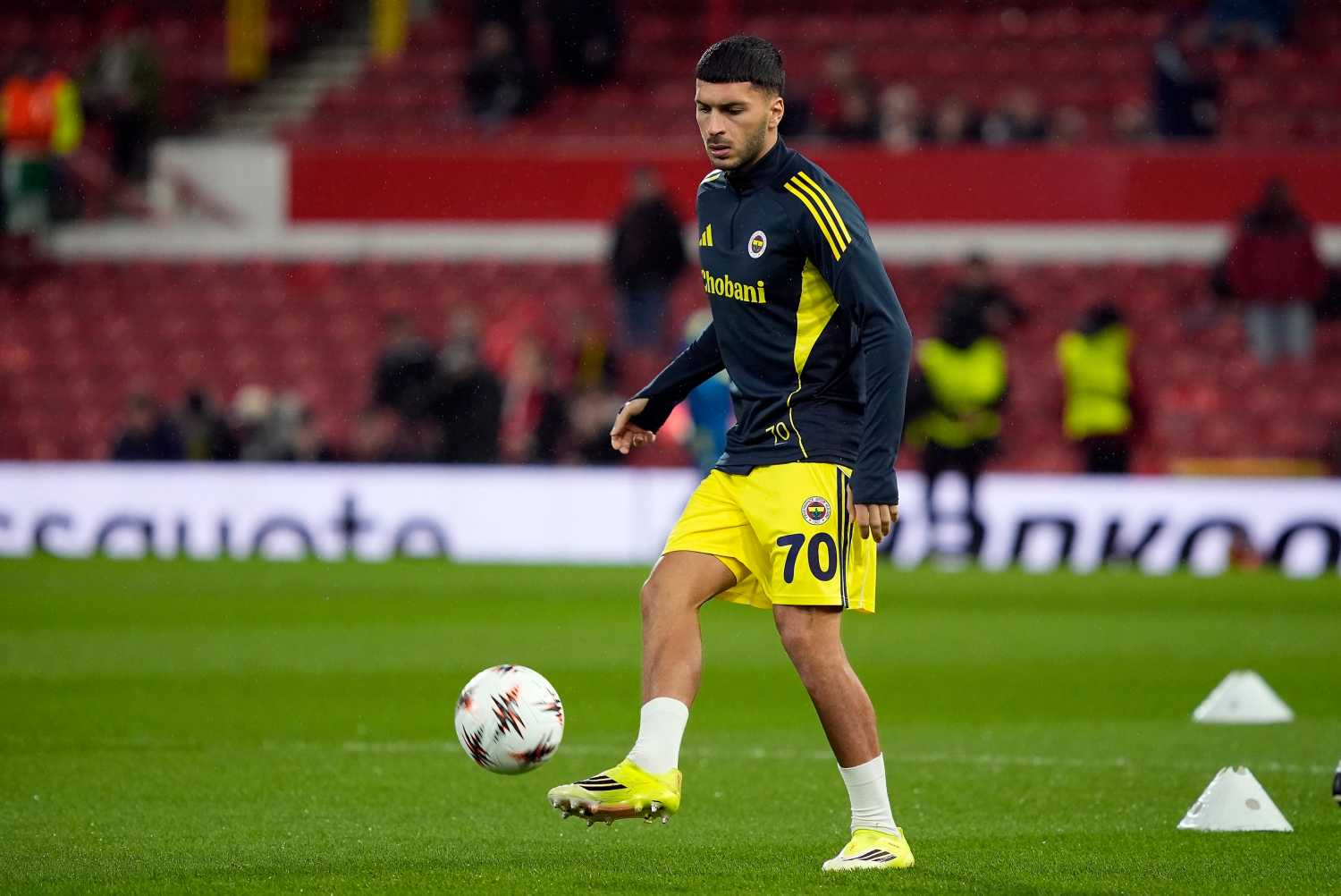 FENERBAHÇE TRANSFER HABERİ: Oğuz Aydın’a  sürpriz talip! Yeni adresi...