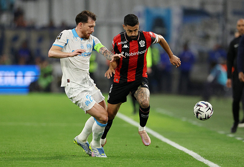 Transferde Pierre-Emile Höjbjerg gelişmesi! Fenerbahçe ve Galatasaray...