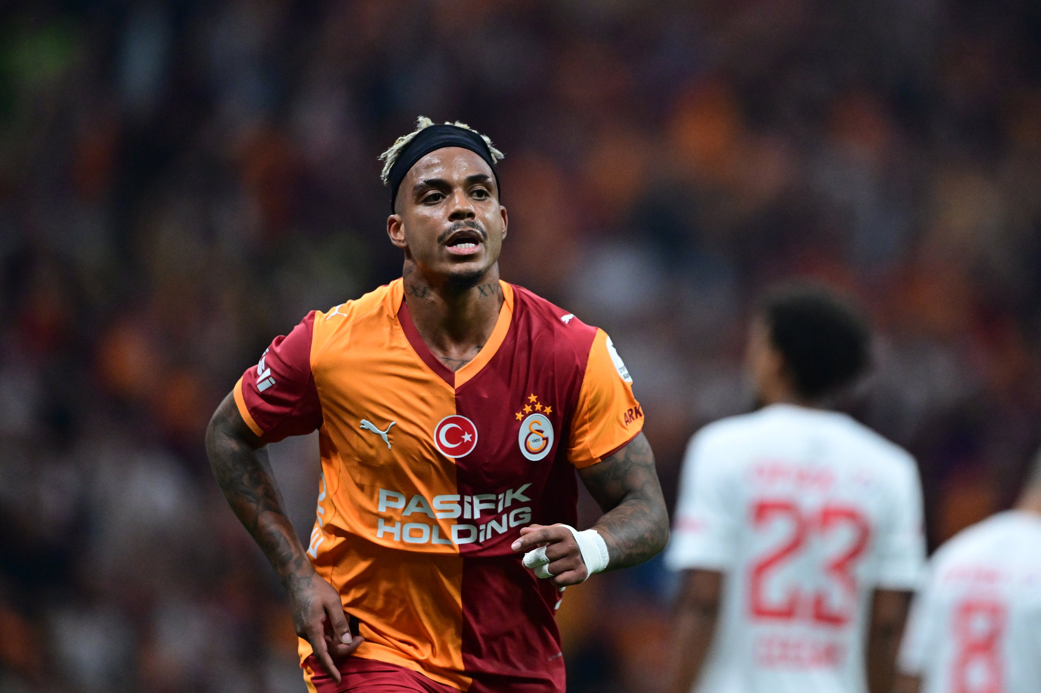Galatasaray’da dev orta saha operasyonu: 2 devam 1 ayrılık