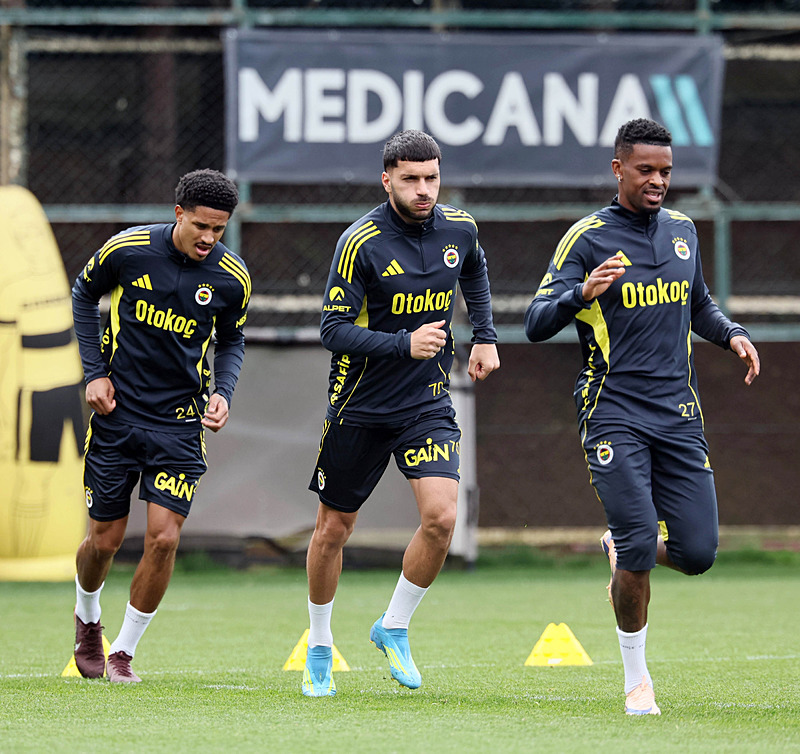 Fenerbahçe’de büyük değişim kapıda! 8 ayrılık netleşti