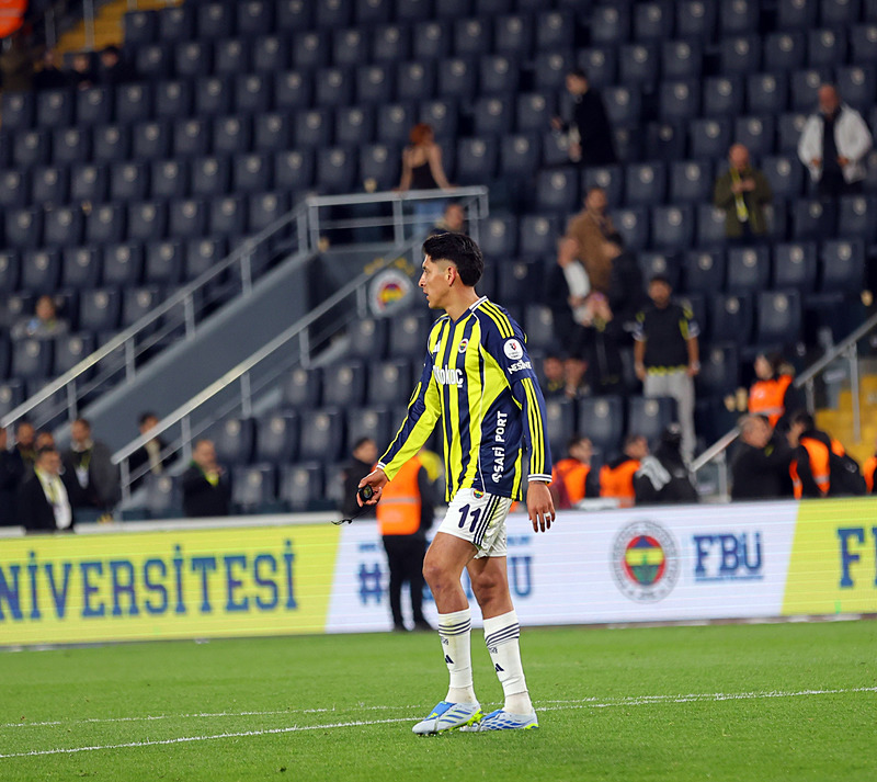 Fenerbahçe’de büyük değişim kapıda! 8 ayrılık netleşti