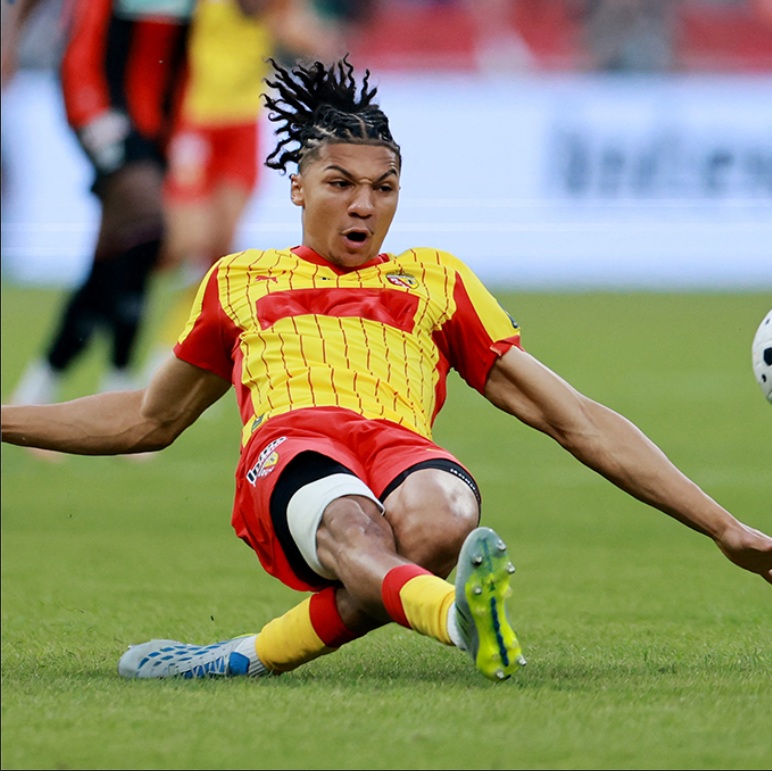 Fenerbahçe ve Bayern Münih’ten stoper yarışı! Transferde Kim Min Jae detayı..