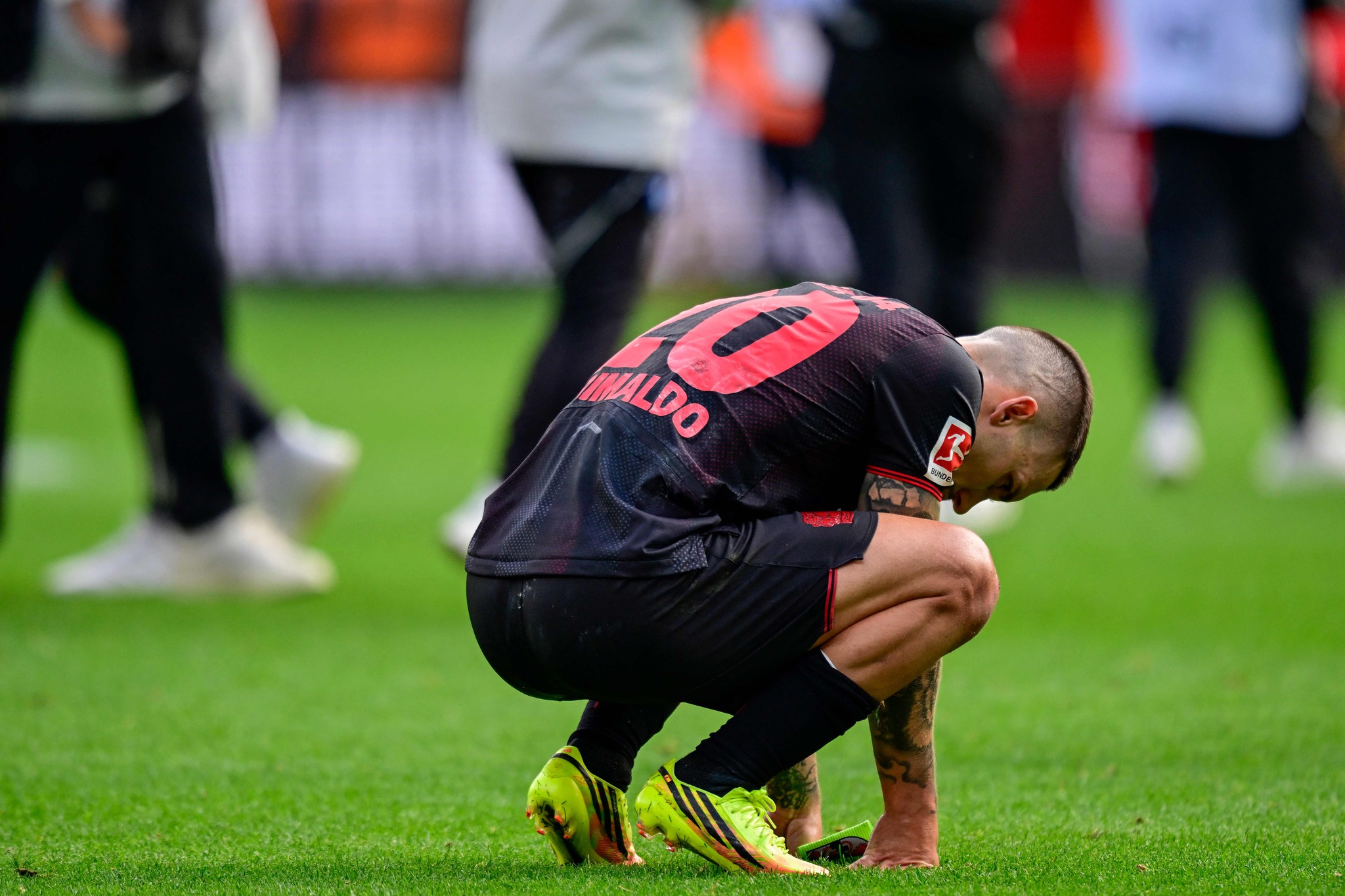 TRANSFER HABERİ: Aziz Yıldırım’dan sol bek bombası! Almanya’ya damga vuran yıldız geliyor