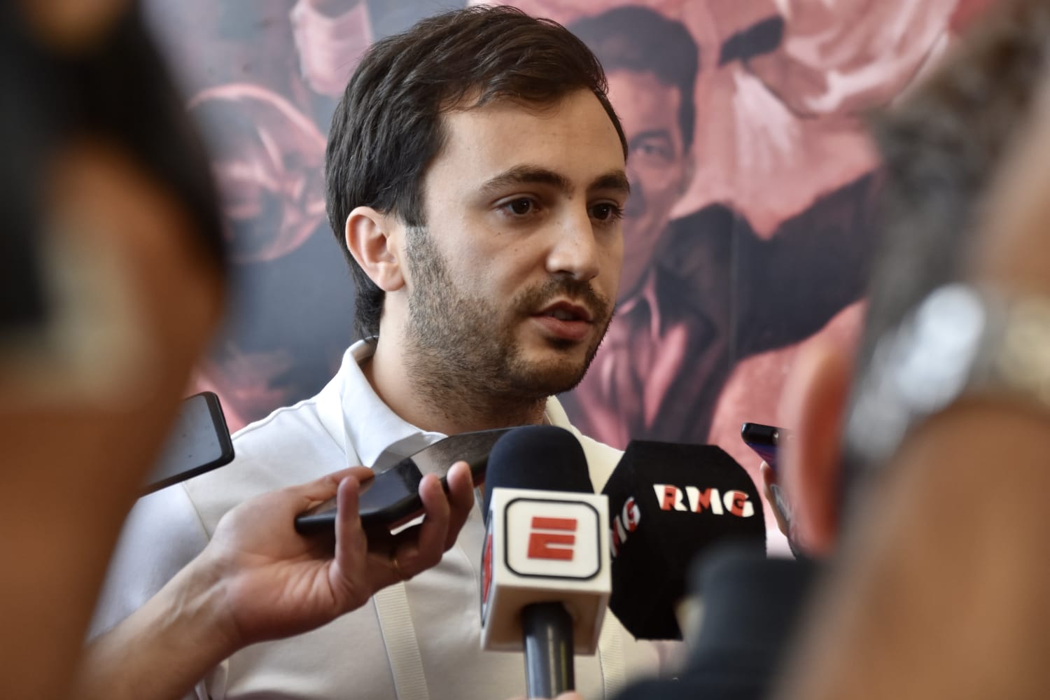 Arjantinli gazeteciden Mauro Icardi için çarpıcı sözler: Kendisinin kulübe teklif götürmesi gerekir