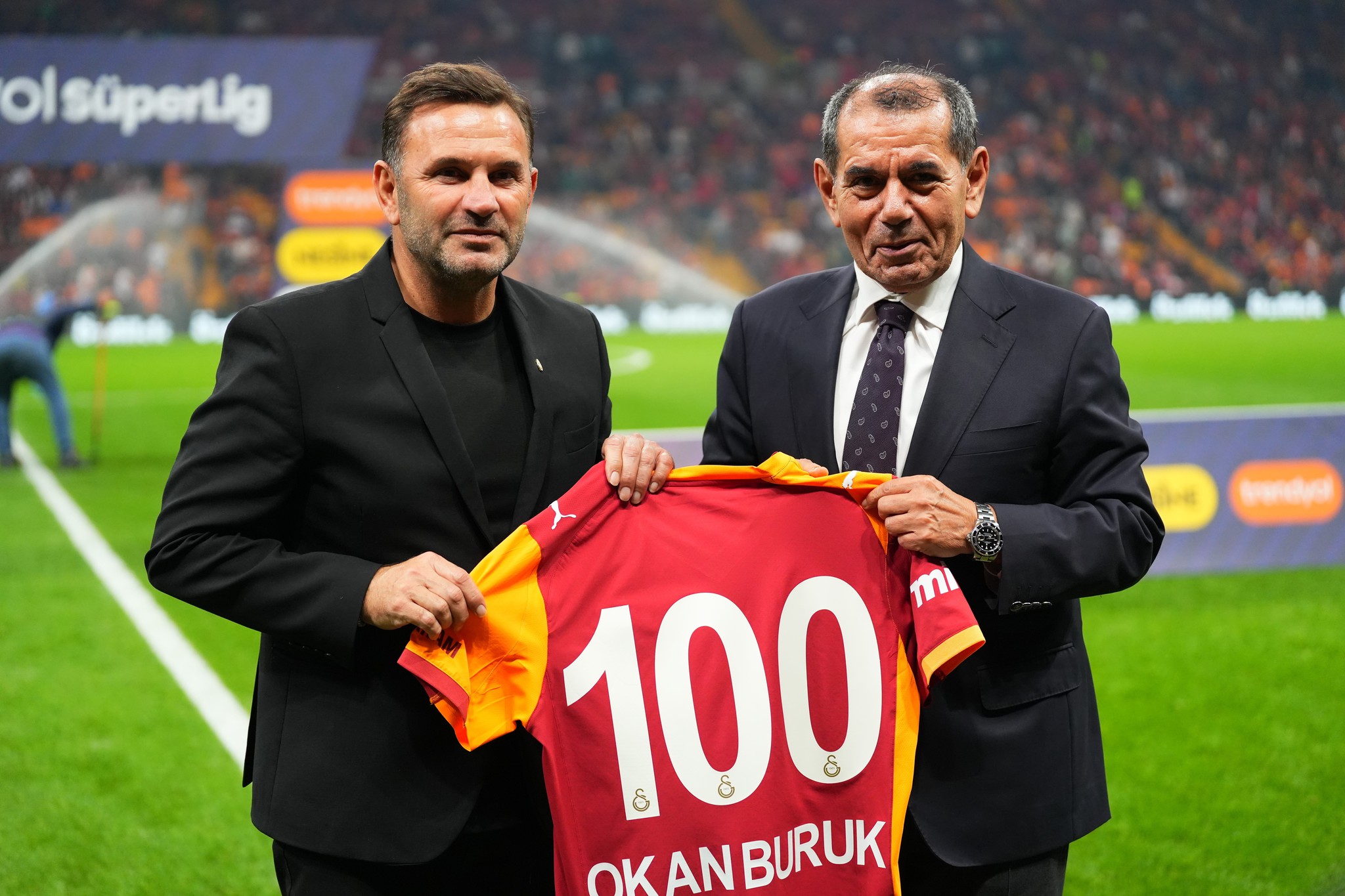 Galatasaray’ın teklif yaptığı Rafael Leao için ’bize gel’ çağrısı!
