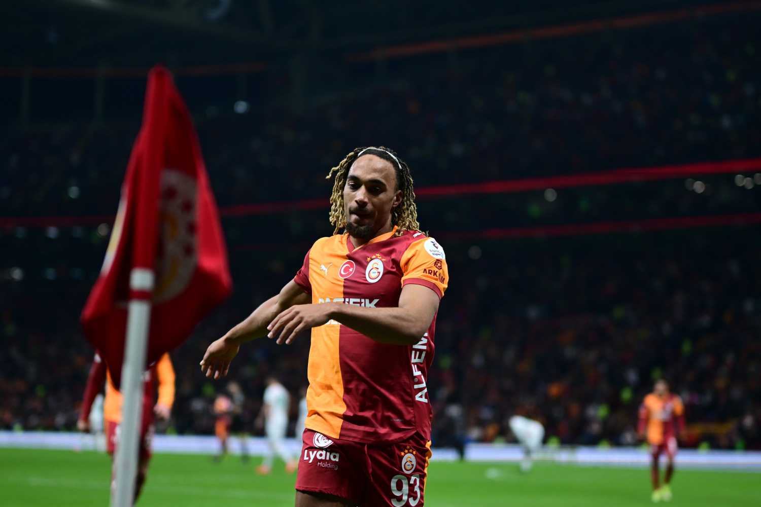 GALATASARAY HABERİ: Sacha Boey’nin kaderi Singo’nun elinde! Transferde domino etkisi