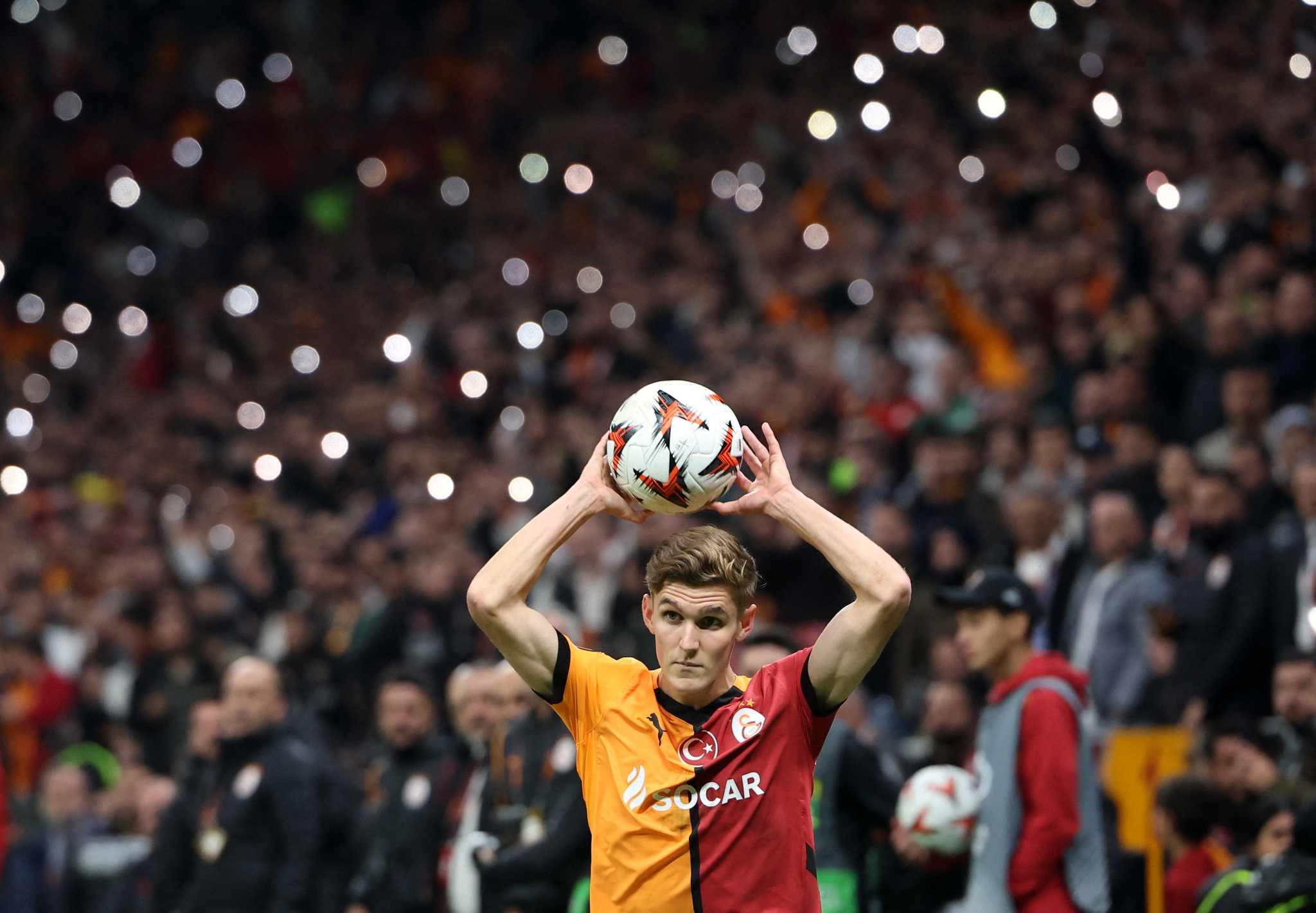 GALATASARAY HABERİ: Southampton Elias Jelert hakkında kararını verdi!