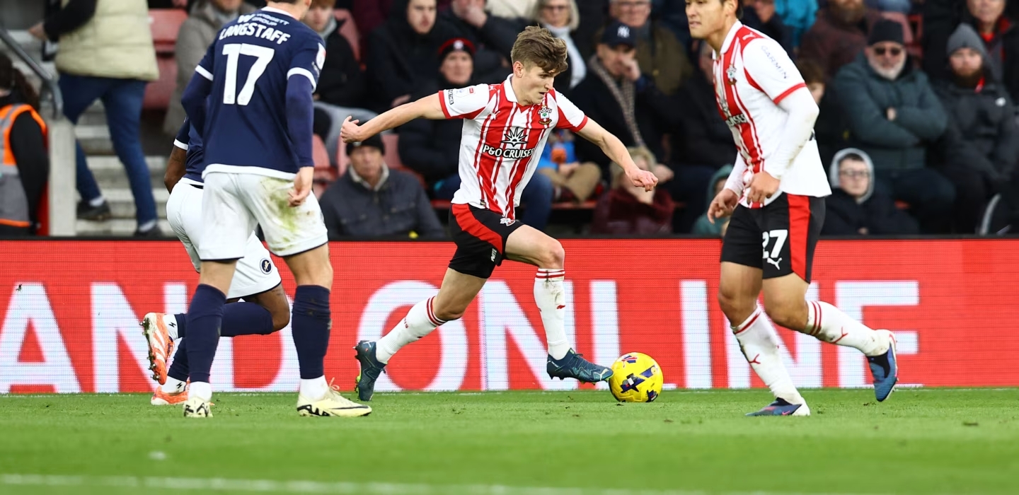 GALATASARAY HABERİ: Southampton Elias Jelert hakkında kararını verdi!
