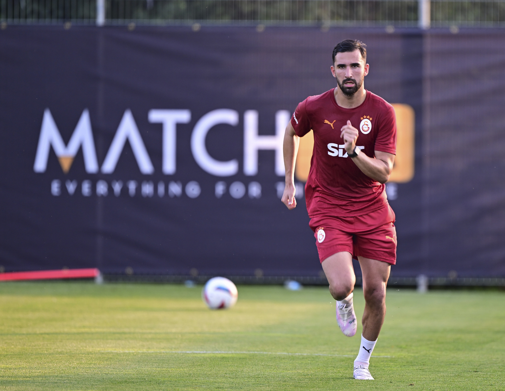 Galatasaray’dan eski oyuncusu için transfer hamlesi!