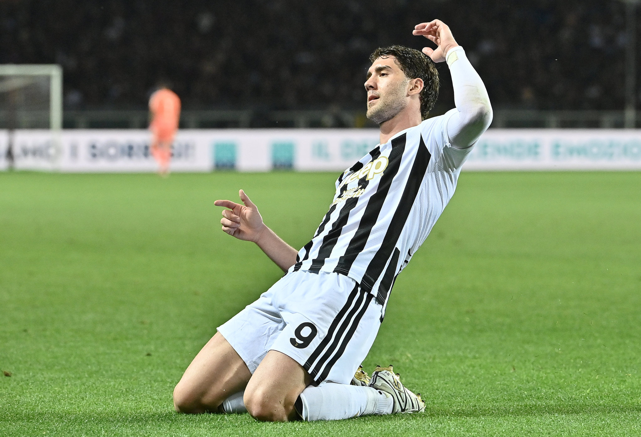 Galatasaray’a dev transfer müjdesi! Yıldız golcü teklif bekliyor