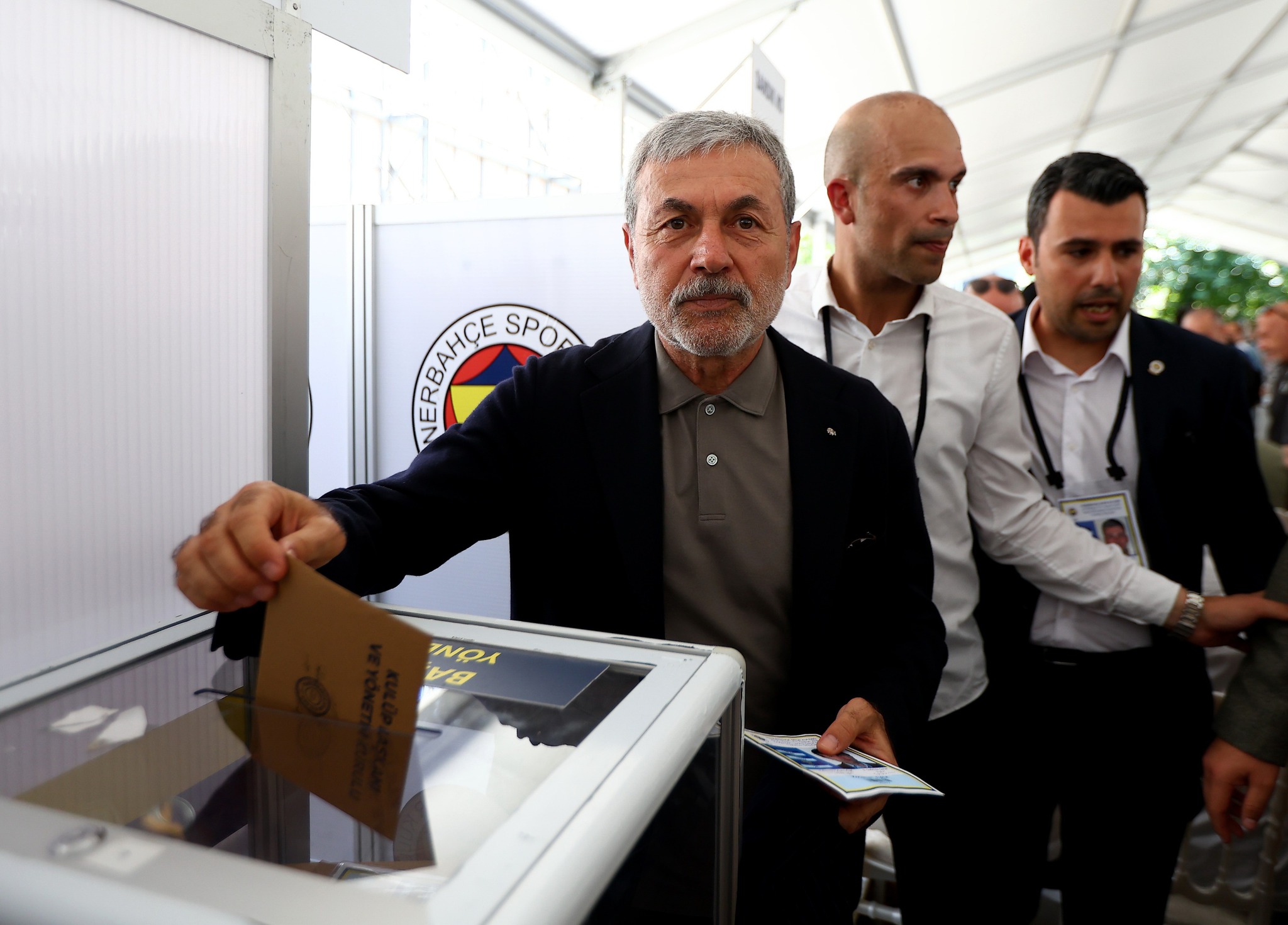 Fenerbahçe’de kritik toplantı! Aykut Kocaman...