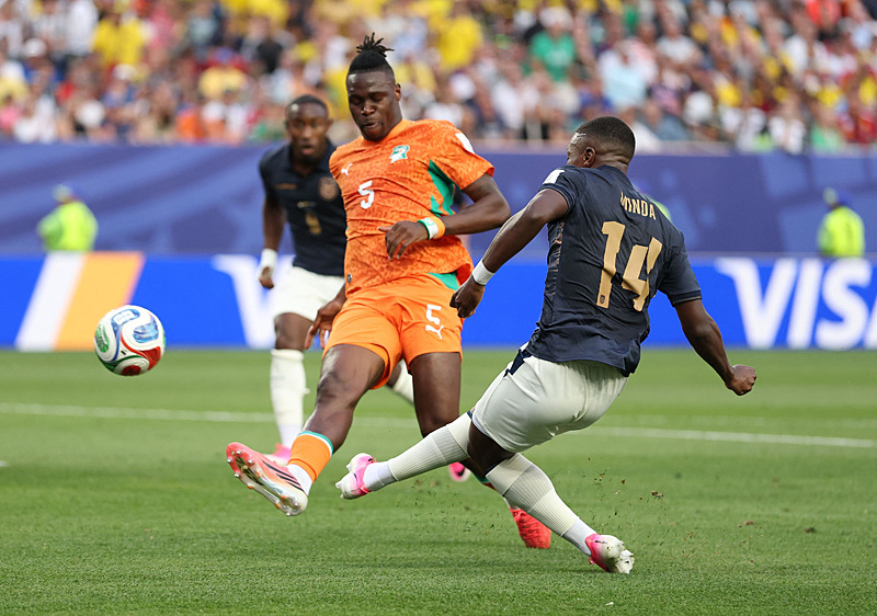 GALATASARAY HABERİ: Wilfried Singo’dan flaş transfer kararı! Porto’dan gelen teklif sonrası...