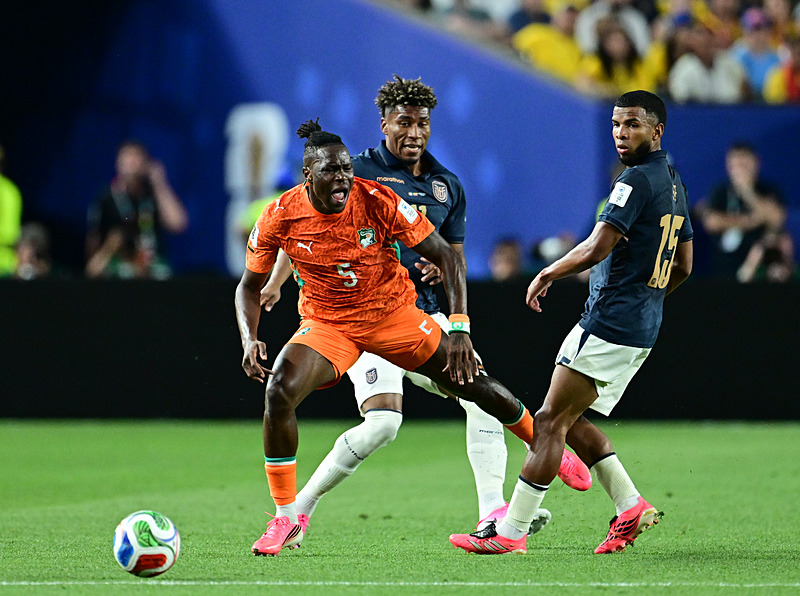 GALATASARAY HABERİ: Wilfried Singo’dan flaş transfer kararı! Porto’dan gelen teklif sonrası...