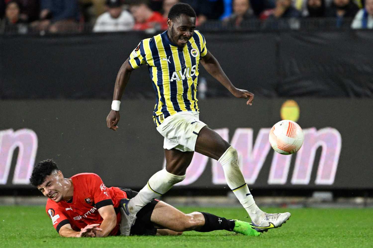 TRANSFER HABERİ: Galatasaray’a Fransız forvet! Cimbom yeni golcüsüne kavuşuyor