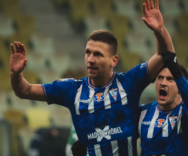 Gornik Zabrze Teknik Direktörü’nden Fenerbahçe eleştirisi: Her şey yıldızlar üzerine kurulu!