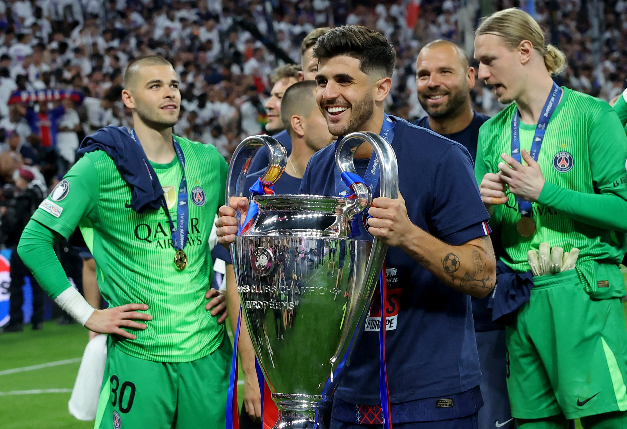 Fenerbahçe’ye PSG’den bir transfer daha! Skriniar ve Asensio’dan sonra...