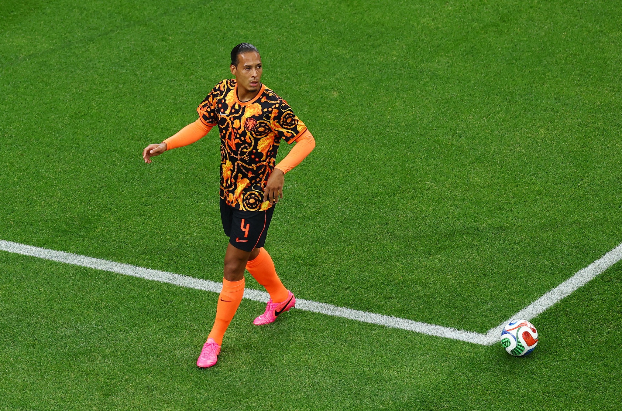 Galatasaray’dan Virgil van Dijk hamlesi! Transferde yabancı kuralı detayı