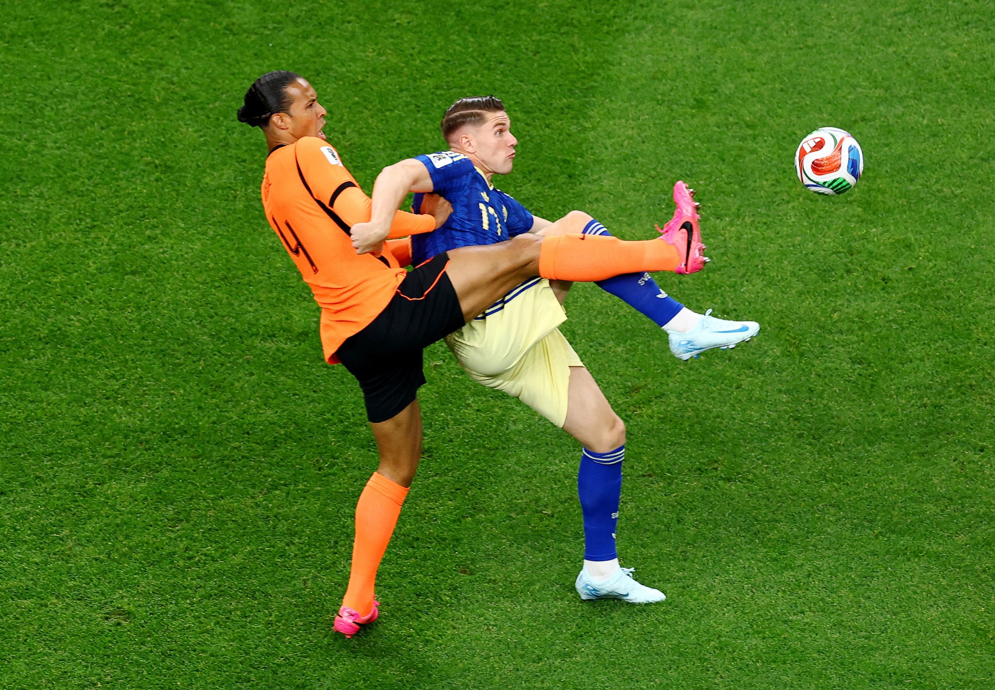 Galatasaray’dan Virgil van Dijk hamlesi! Transferde yabancı kuralı detayı