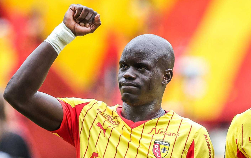 Fenerbahçe’nin Malang Sarr’a yaptığı teklif ortaya çıktı! Canlı yayında duyurdu