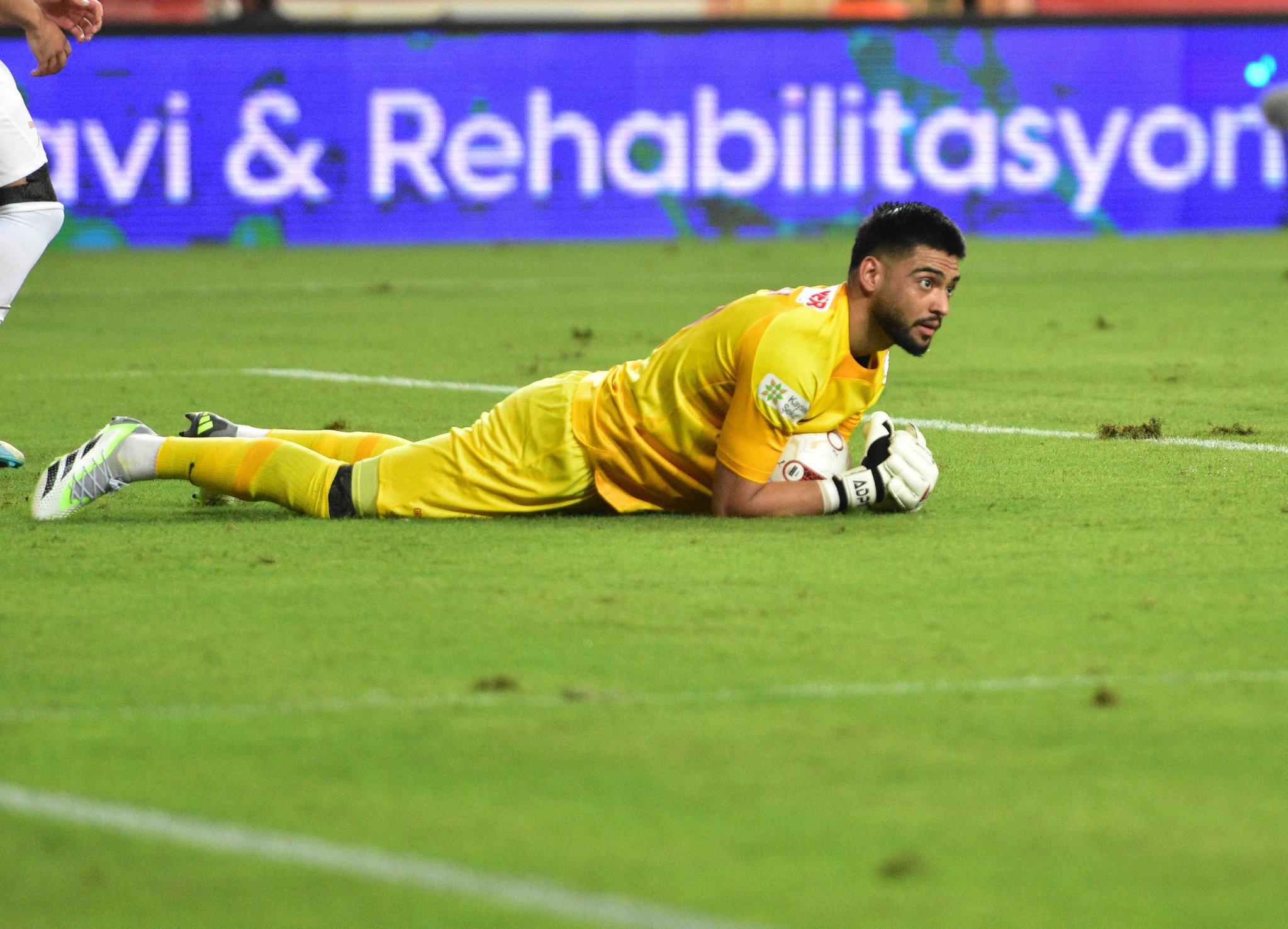 Beşiktaş’tan kaleye yerli takviyesi! Ersin Destanoğlu’nun ayrılması halinde...