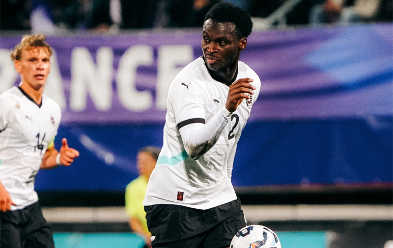 Galatasaray genç stoper için girişimlere başladı! Transferde tek şart...
