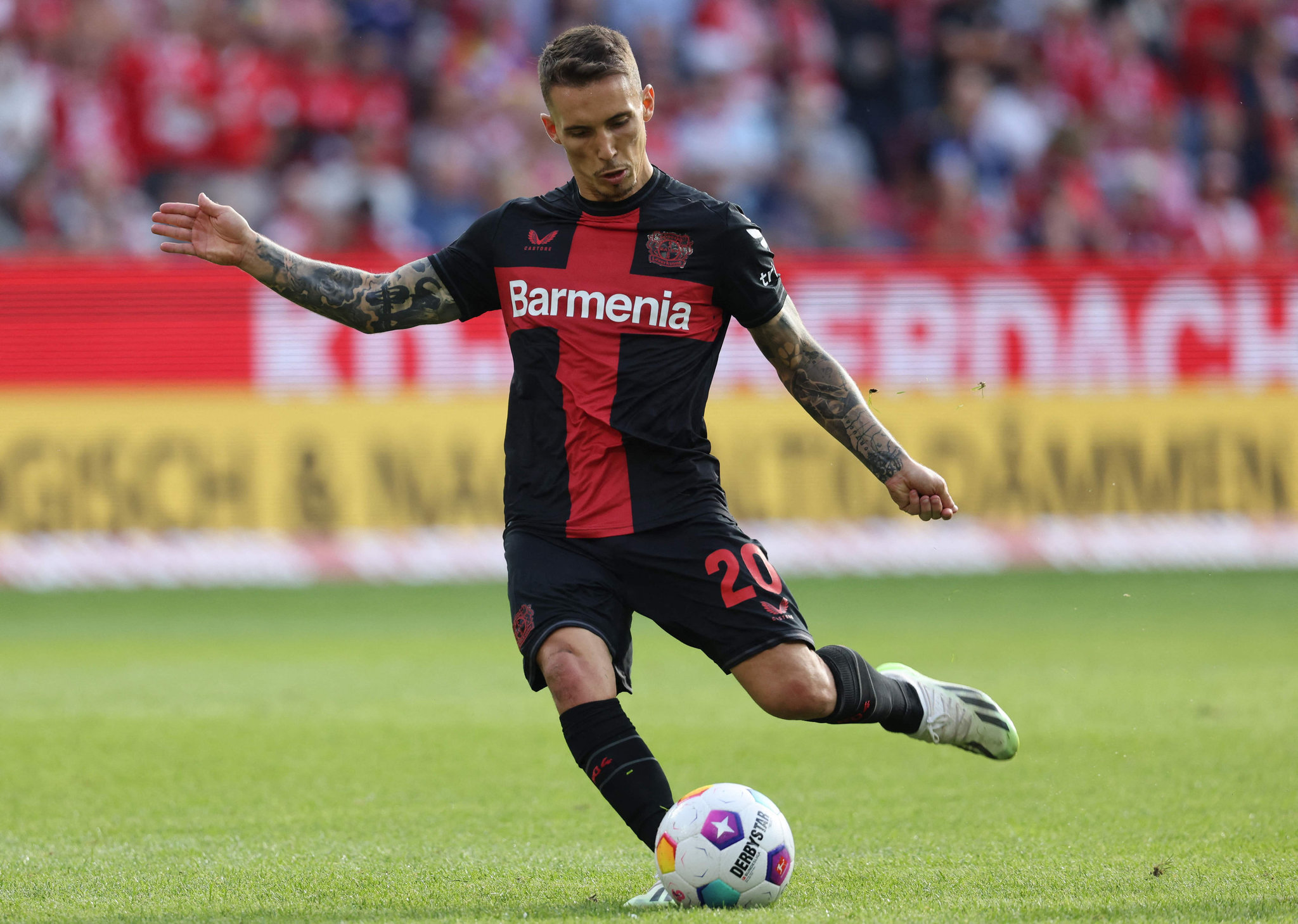 Beşiktaş ve F.Bahçe’nin listesindeki İspanyol yıldız transfer kararını verdi!