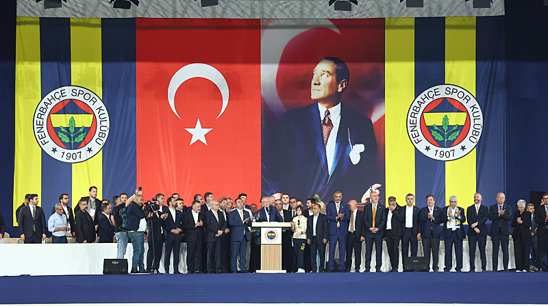 Fenerbahçe Başkanı Aziz Yıldırım’dan büyük fedakarlık!