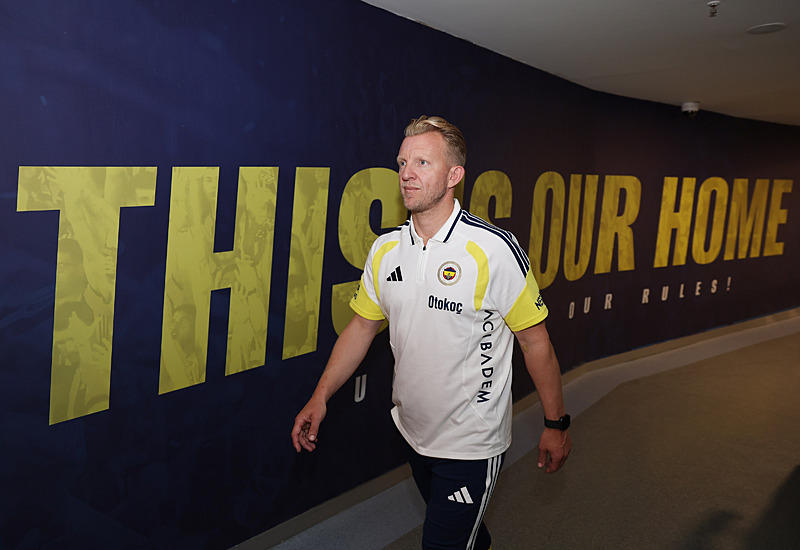 Fenerbahçe’nin yeni transferi Dirk Kuyt’tan! Daha önce beraber çalışmıştı
