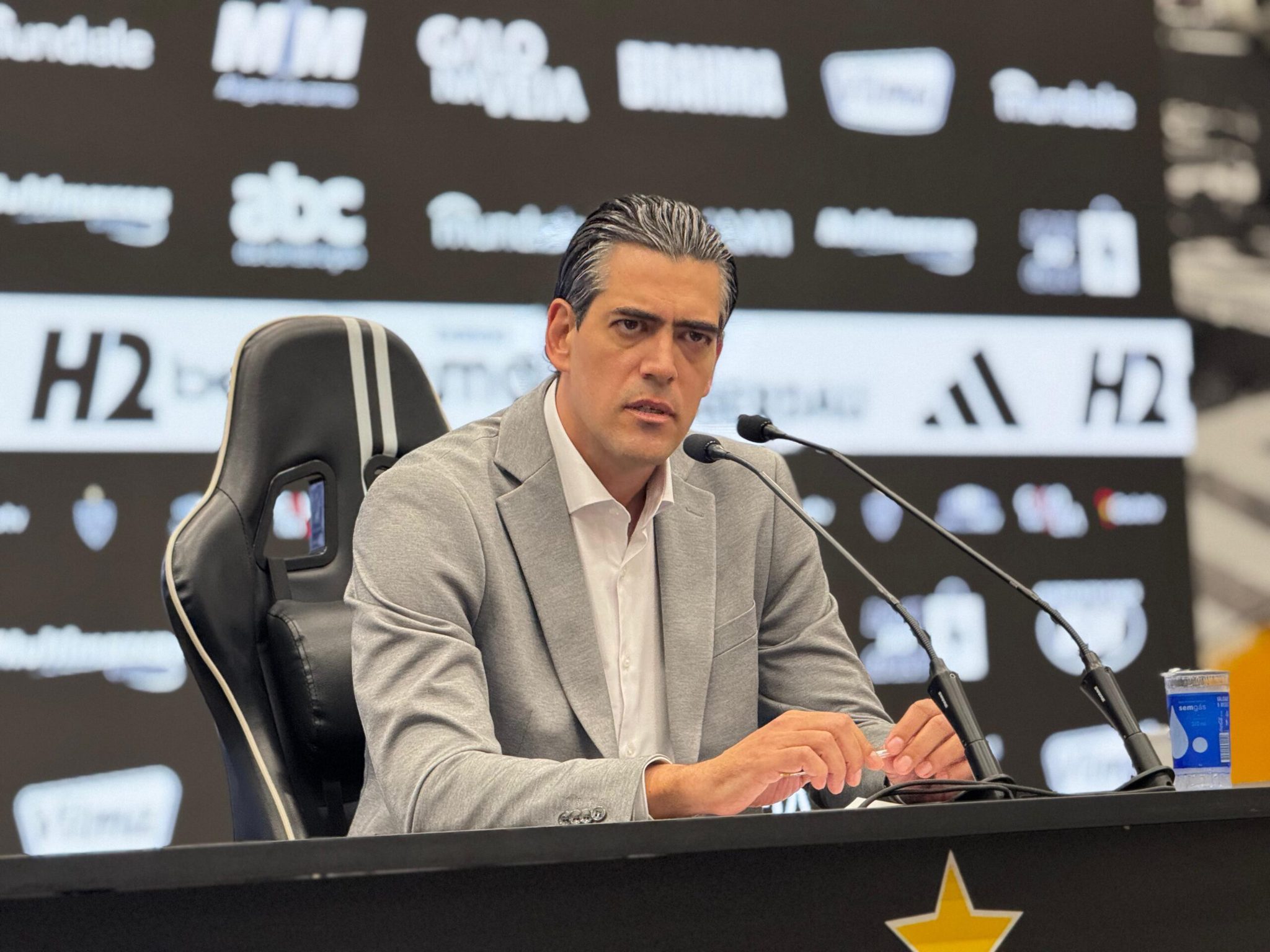 Fenerbahçeli yıldızdan şok transfer sözleri: Karar bana kalsa çoktan oradaydım!