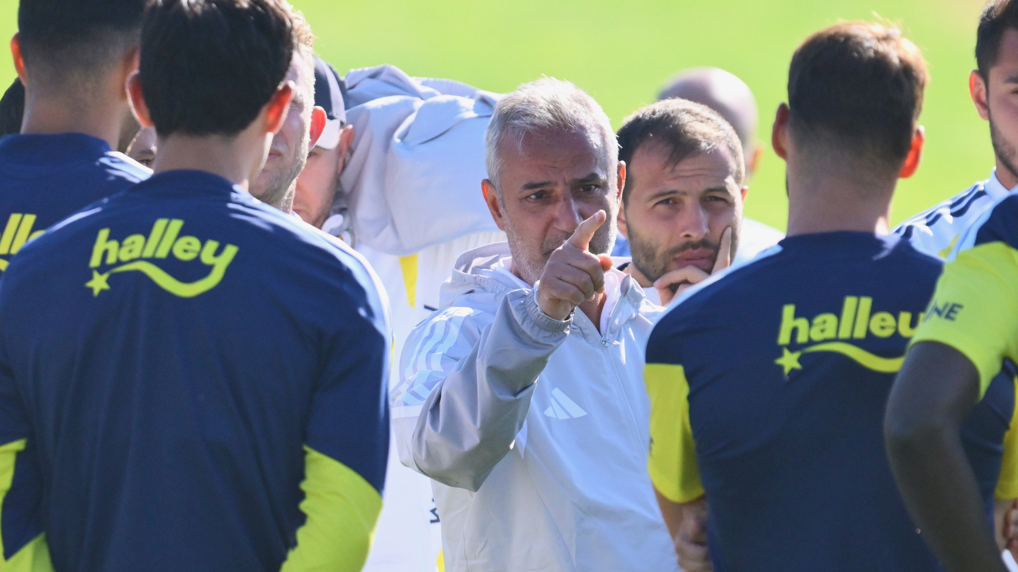 Fenerbahçeli yıldızdan şok transfer sözleri: Karar bana kalsa çoktan oradaydım!