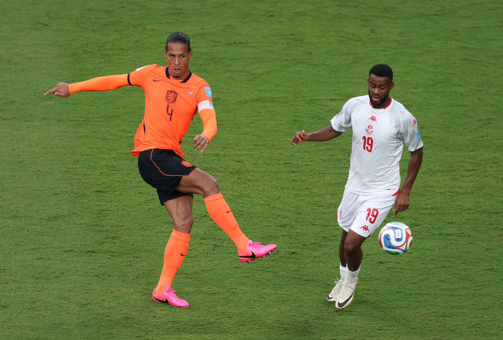 Galatasaray’a transferde Virgil van Dijk müjdesi! Yeni sözleşme...