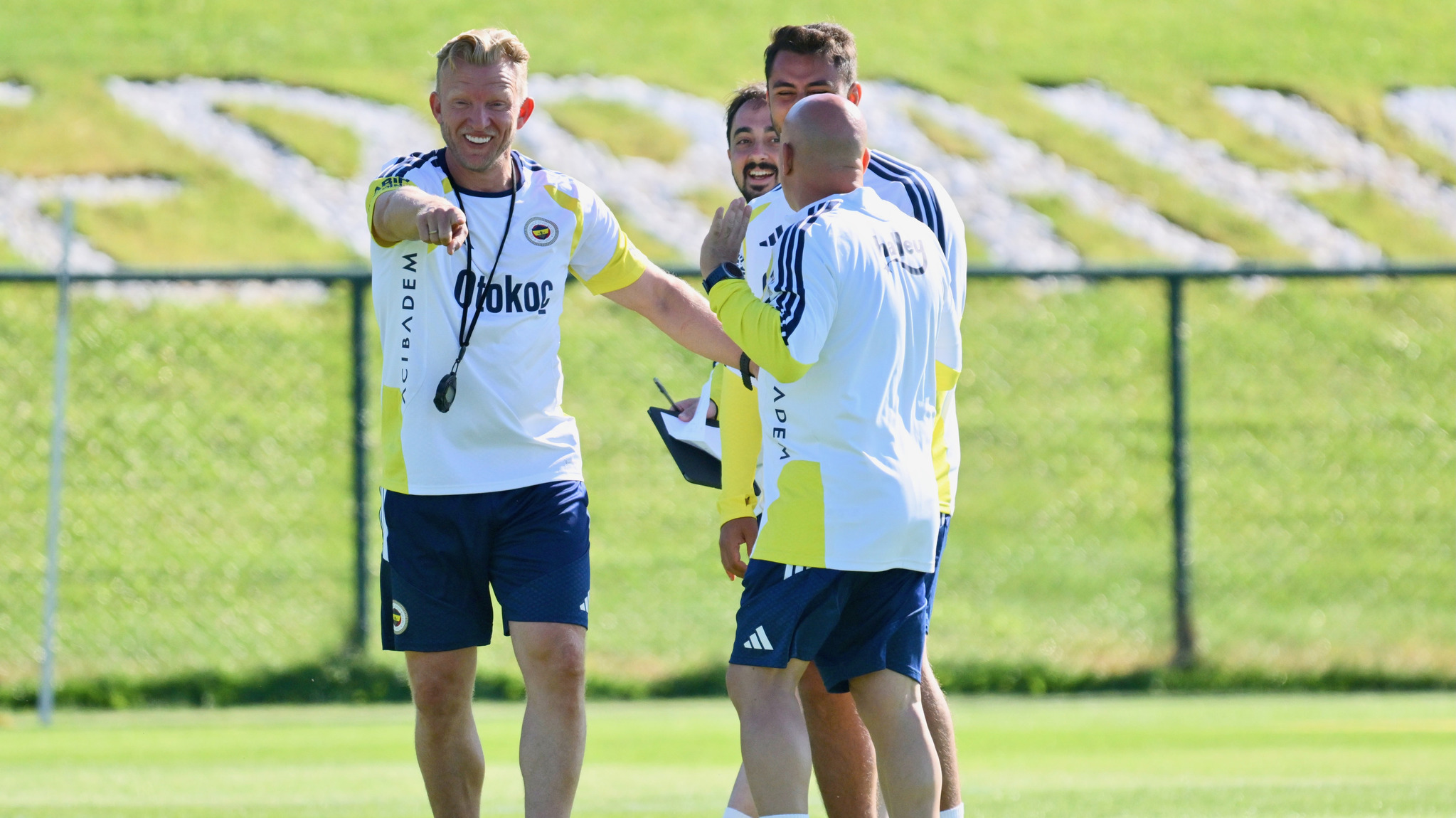 FENERBAHÇE HABERİ: İsmail Kartal’dan radikal karar! Peş peşe yaşanan sakatlıklar sonrası...