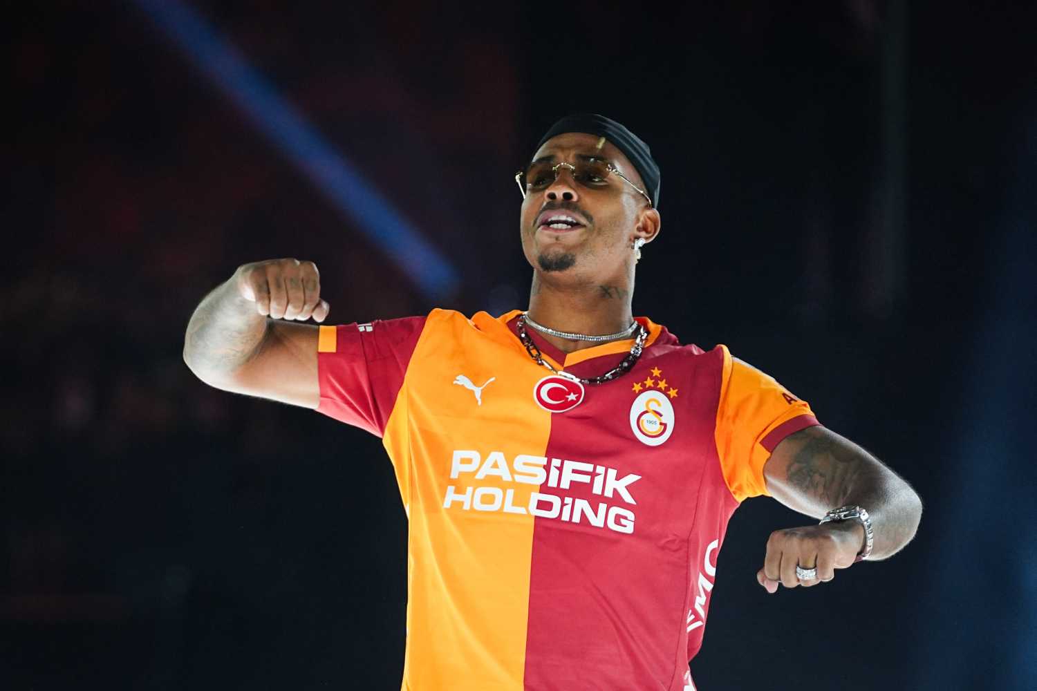 TRANSFER HABERİ: Galatasaray’da flaş ayrılık gelişmesi! Daha imzası bile kurumamıştı