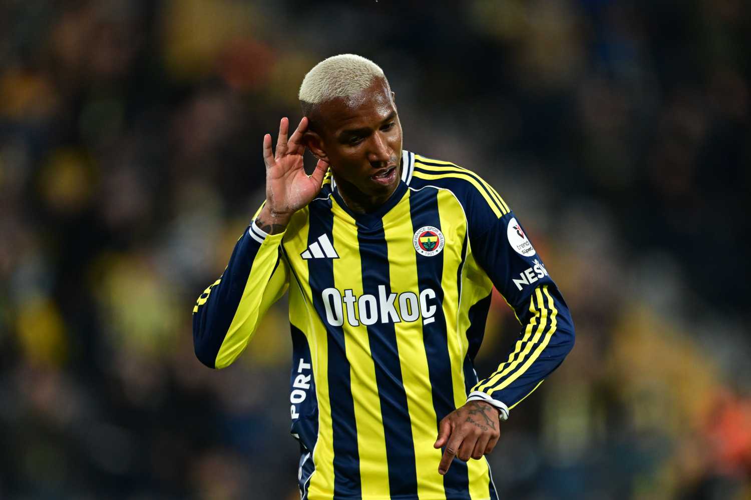 Fenerbahçe’de flaş ayrılık iddiası! Premier Lig’in yeni ekibi o yıldız için devrede