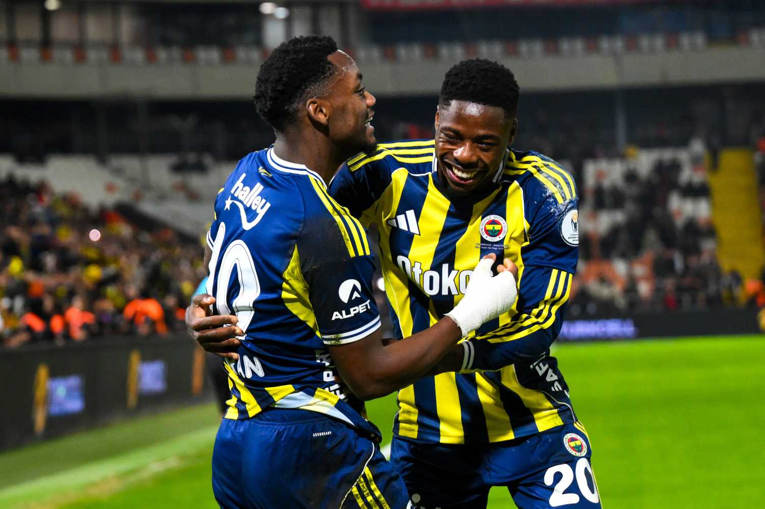 GALATASARAY TRANSFER HABERİ: İşte Okan Buruk’un en çok istediği golcü! Bunu kimse beklemiyordu