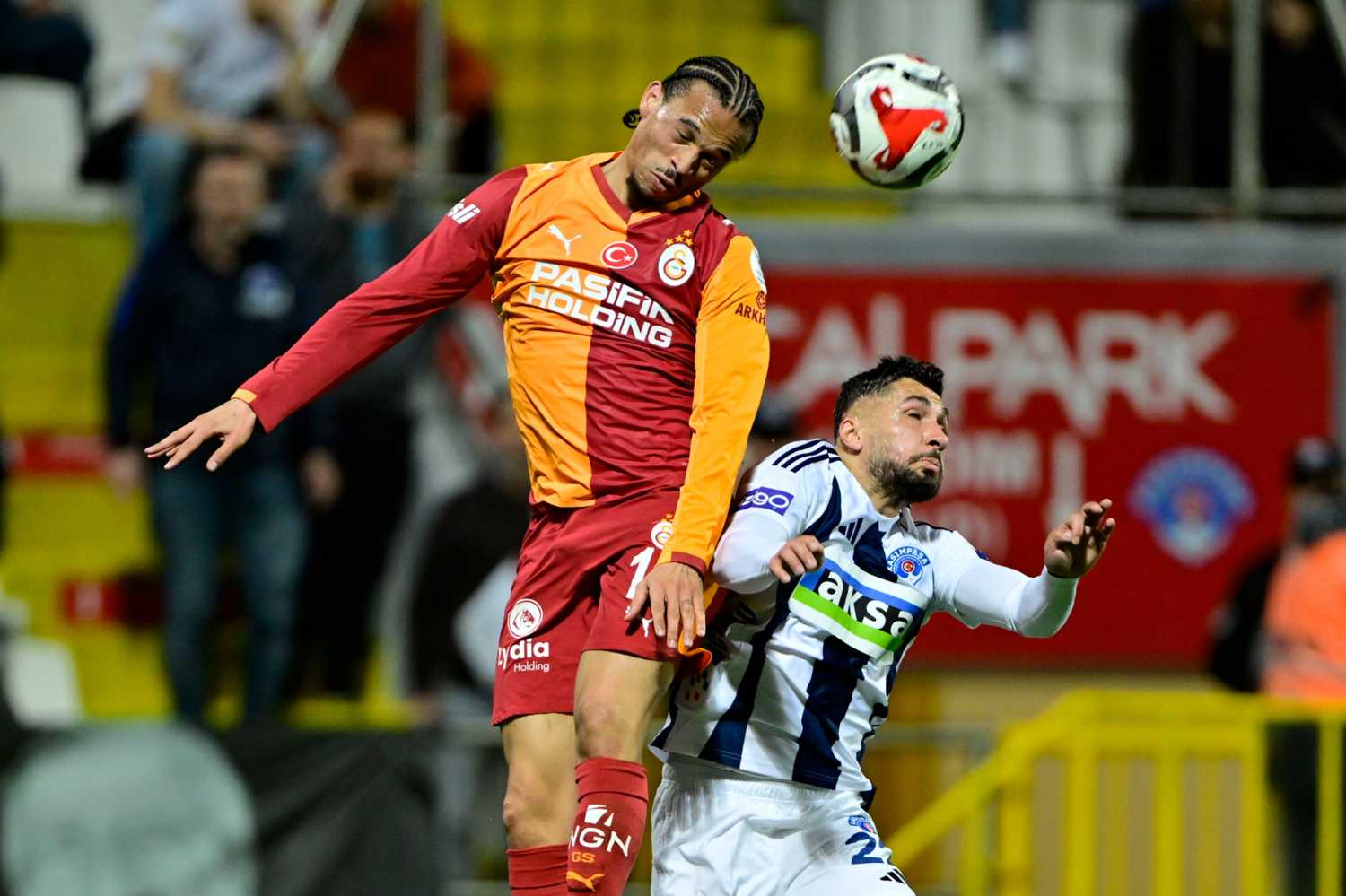 Galatasaray eski gözdesi için yeniden devreye girdi! Transferde günün sürprizi