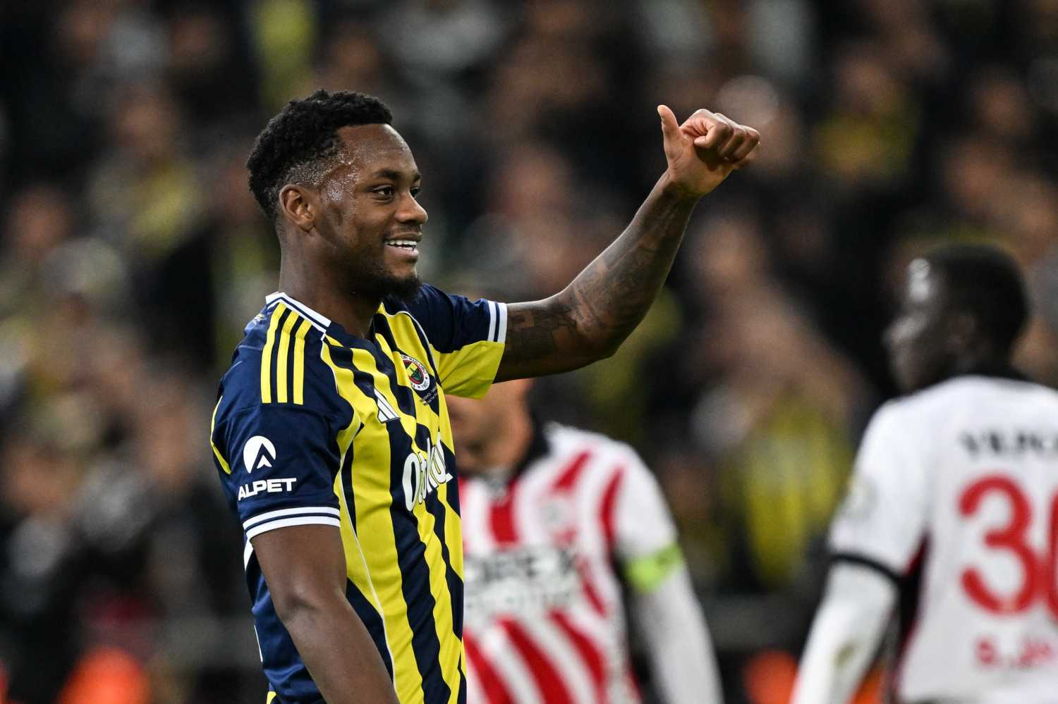 TRANSFER HABERİ: Jhon Duran’dan inanılmaz fedakarlık! Galatasaray’a gelmek için öyle bir şey yaptı ki...