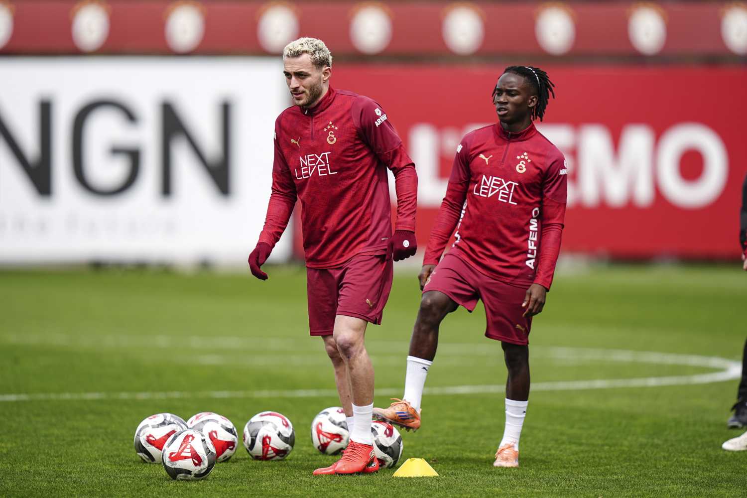 TRANSFER HABERİ: Transferde Nhaga sürprizi! Süper Lig’in yeni ekibine gidiyor