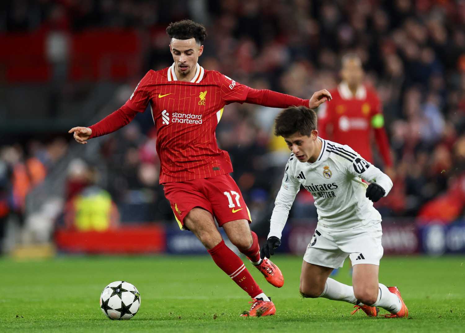 İngiltere’den bomba transfer iddiası! Galatasaray ve Liverpool...