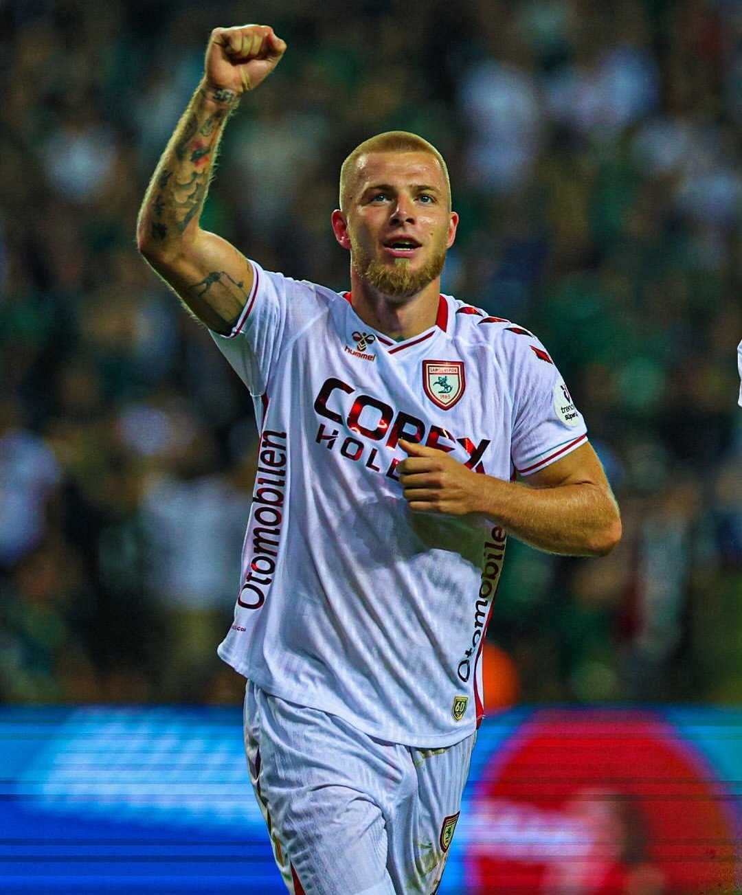 Fenerbahçe’den sürpriz transfer hamlesi! Oosterwolde satılırsa...