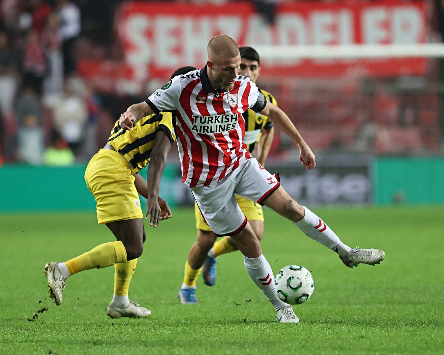 Fenerbahçe’den sürpriz transfer hamlesi! Oosterwolde satılırsa...