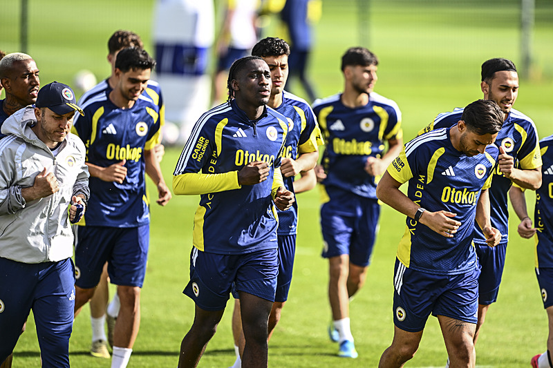 Dünya Kupası’nın olay adamı Fenerbahçe’ye! Yönetimden transferde ters köşe