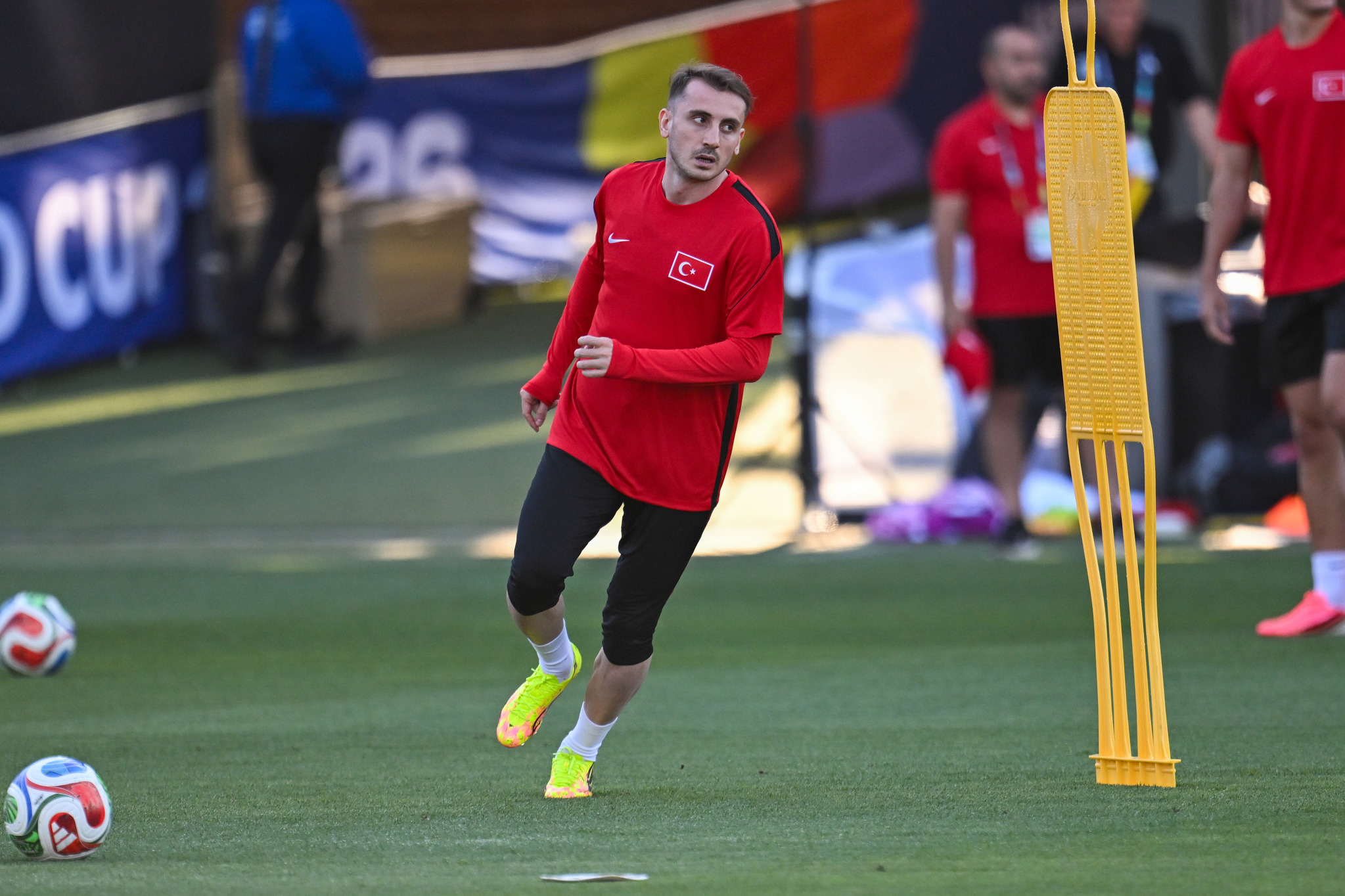TRANSFER HABERİ: Fenerbahçe’den flaş Kerem Aktürkoğlu kararı! Takımdan ayrılacak mı?