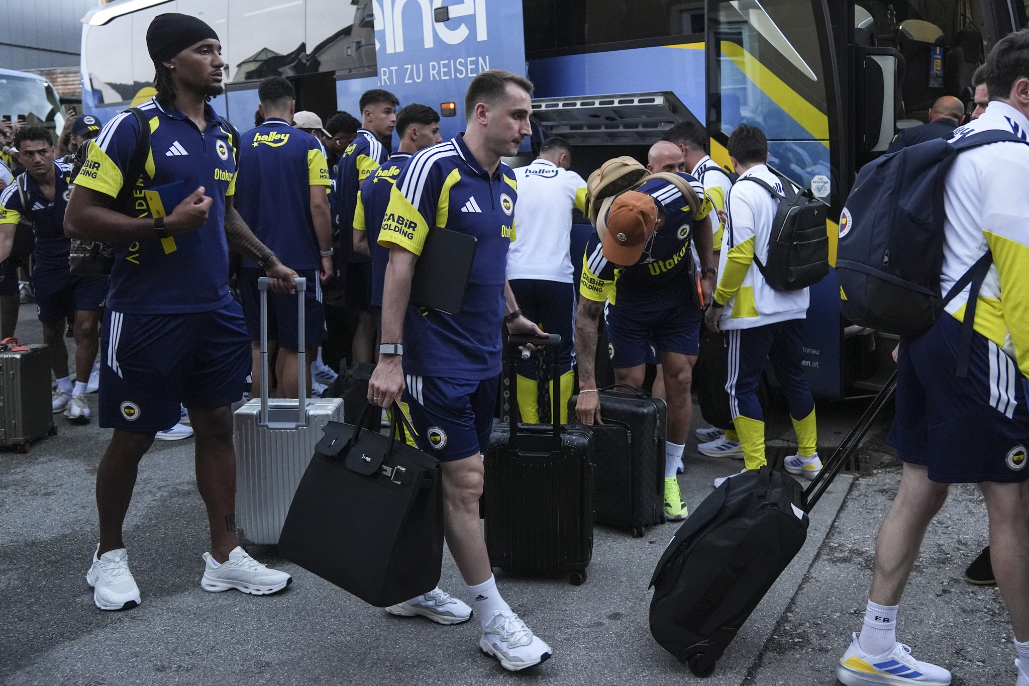 TRANSFER HABERİ: Fenerbahçe’den flaş Kerem Aktürkoğlu kararı! Takımdan ayrılacak mı?