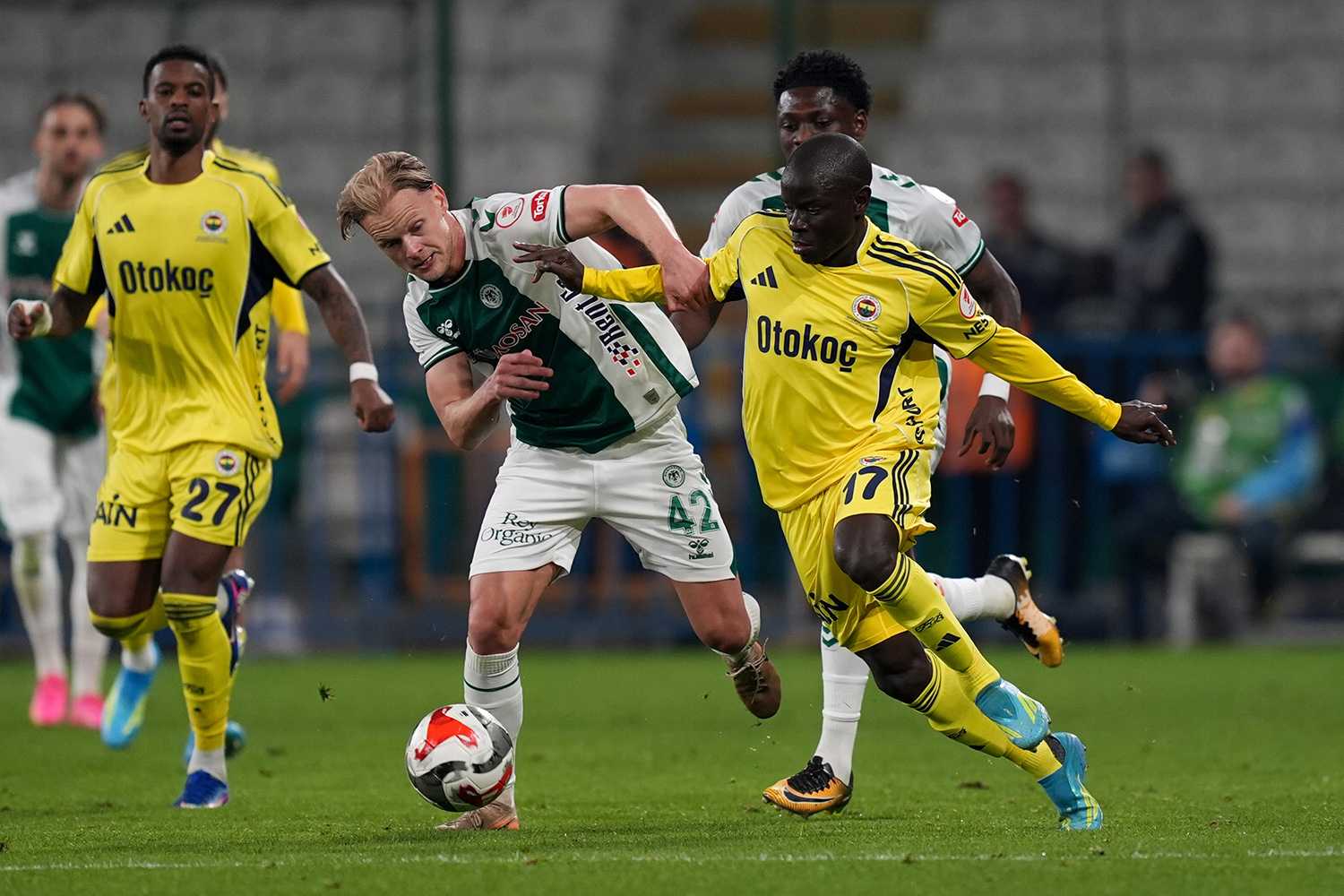 TRANSFER HABERİ: Fenerbahçe’de N’Golo Kante sıkıntısı! Talip olan kulüpler...