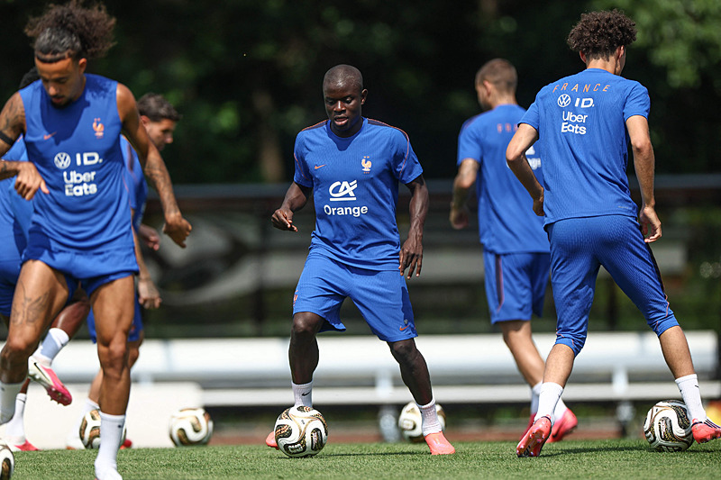 TRANSFER HABERİ: Fenerbahçe’de N’Golo Kante sıkıntısı! Talip olan kulüpler...