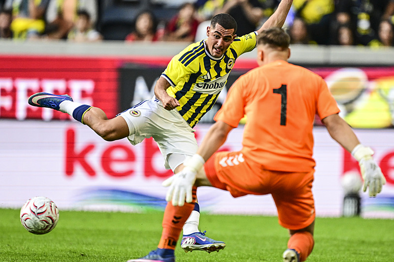 Fenerbahçe’nin yıldızına Almanya’dan flaş talip! İşte İsmail Kartal’ın kararı